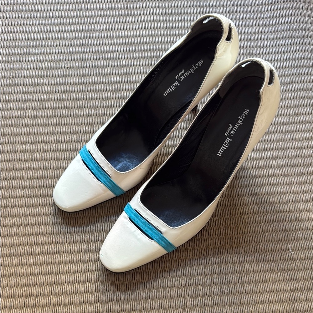 Stephane Kelian White Patent Leather  Women's Pumps Shoes with suede blue stripe